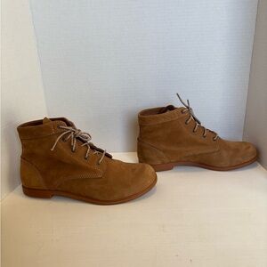 Kodiak low-rider original ankle boots
Chukka Lace-Up Boots Size W8